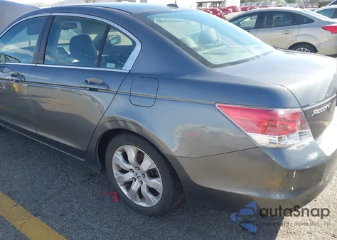 2009 Honda Accord 2.4 Ex-L z USA, uszkodzony, nr VIN 1HGCP26899A096611